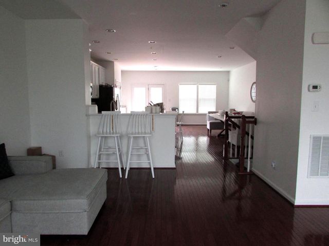 7906 ERINVALE LN, Seven Valleys, PA 17360