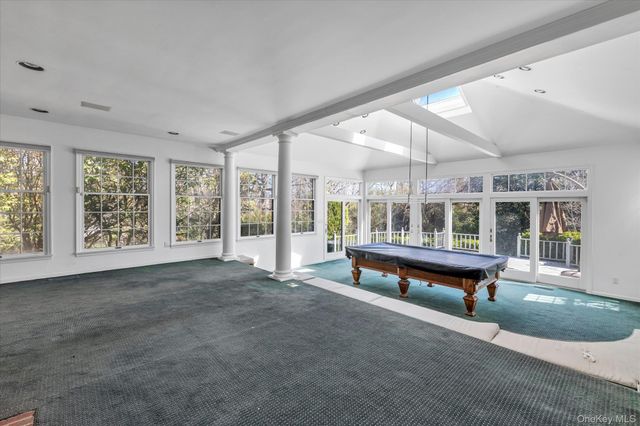 49 The Birches, Roslyn, NY 11576