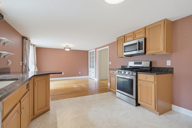 35 Pleasant Street, Newfields, NH 03856