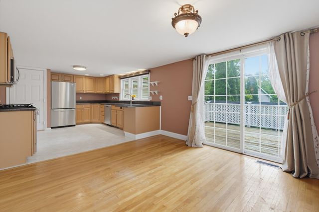 35 Pleasant Street, Newfields, NH 03856