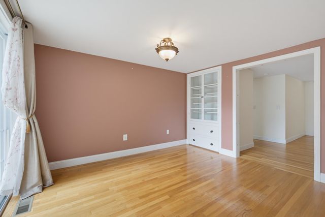 35 Pleasant Street, Newfields, NH 03856