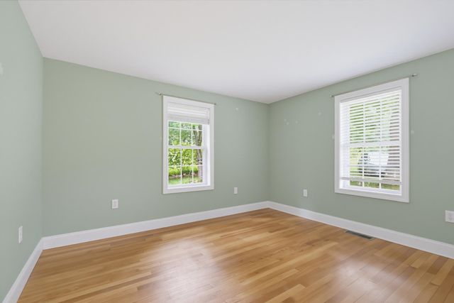 35 Pleasant Street, Newfields, NH 03856