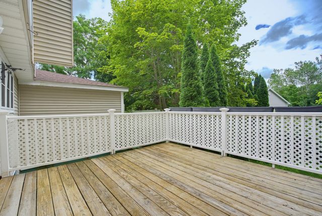 35 Pleasant Street, Newfields, NH 03856