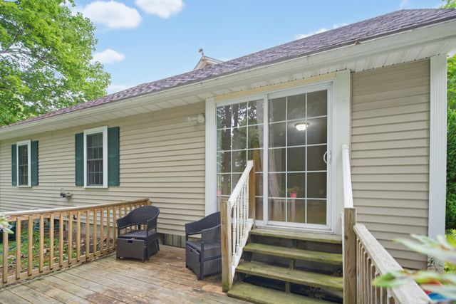 35 Pleasant Street, Newfields, NH 03856