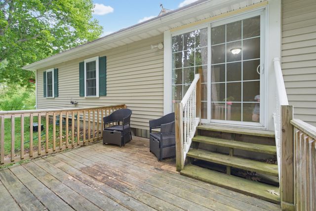 35 Pleasant Street, Newfields, NH 03856