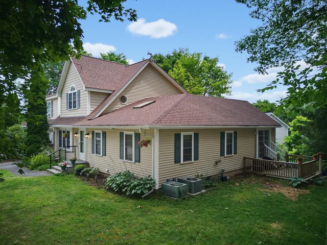 35 Pleasant Street, Newfields, NH 03856