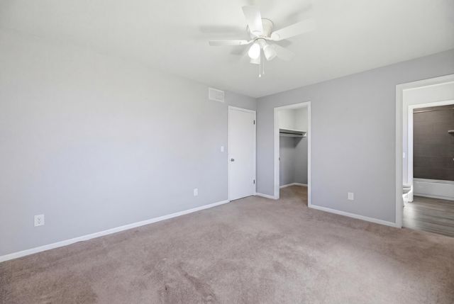 125 W Brazos Dr, Goddard, KS 67052