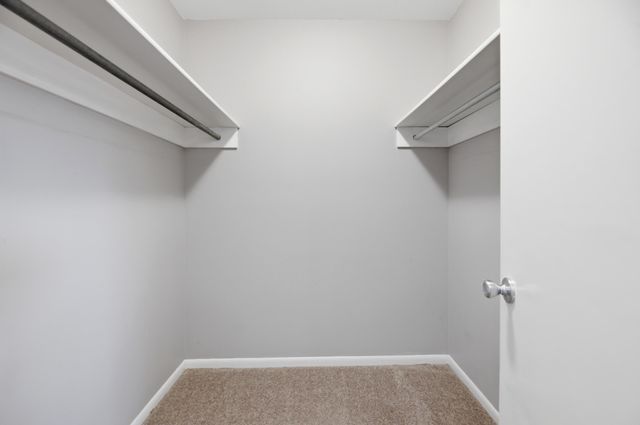 125 W Brazos Dr, Goddard, KS 67052