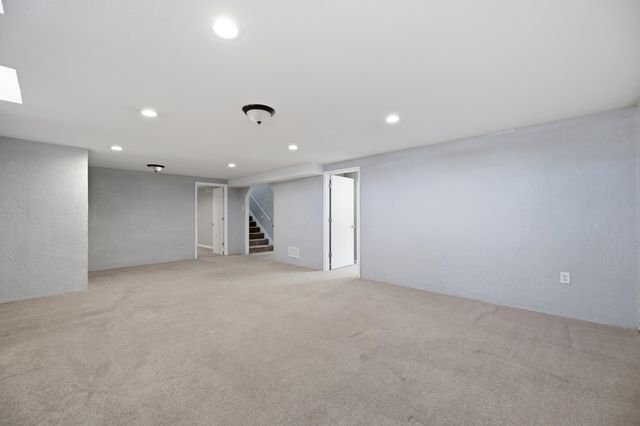 125 W Brazos Dr, Goddard, KS 67052