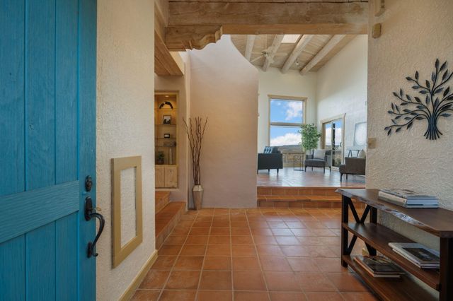 9 Calle Ponderosa, Placitas, NM 87043