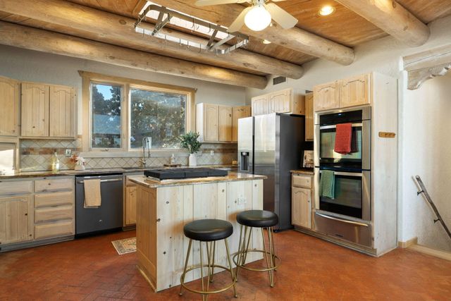 9 Calle Ponderosa, Placitas, NM 87043