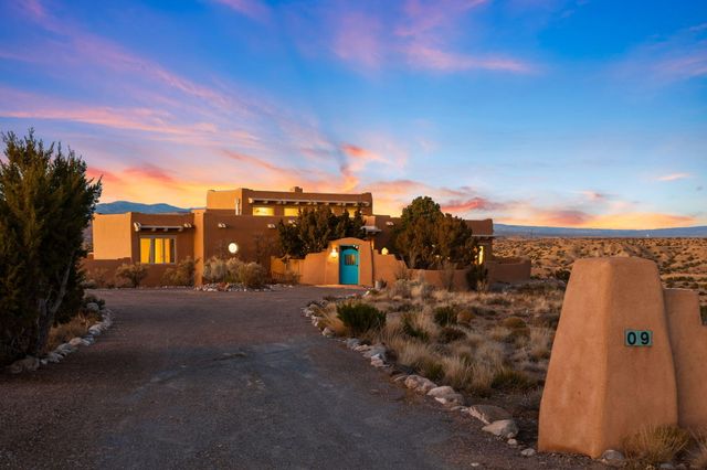 9 Calle Ponderosa, Placitas, NM 87043