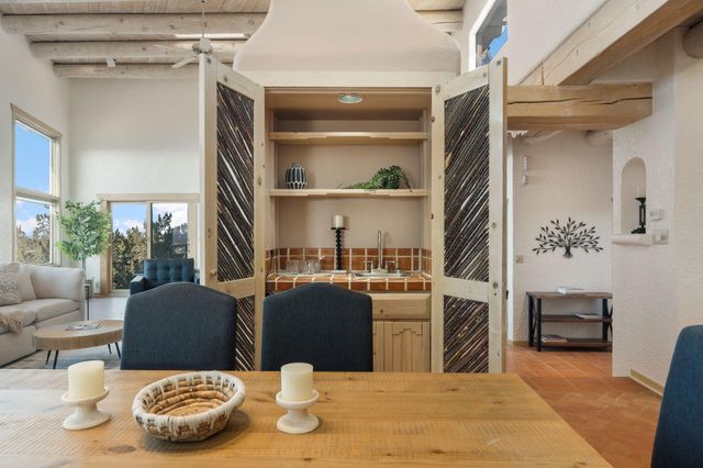 9 Calle Ponderosa, Placitas, NM 87043