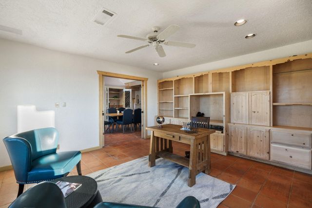 9 Calle Ponderosa, Placitas, NM 87043