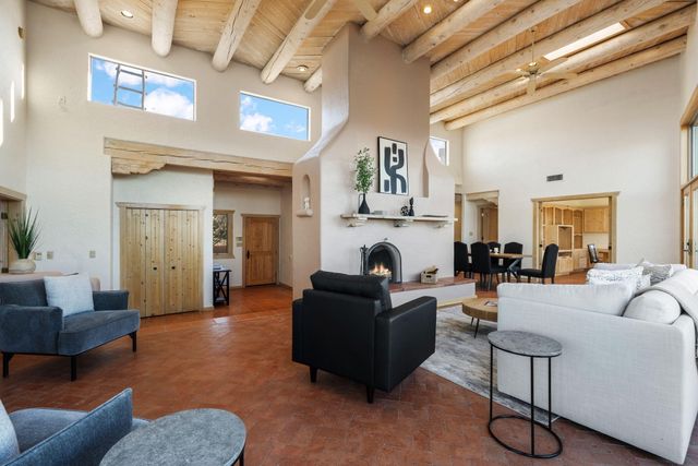 9 Calle Ponderosa, Placitas, NM 87043