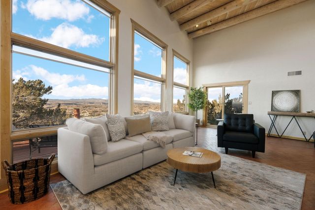 9 Calle Ponderosa, Placitas, NM 87043