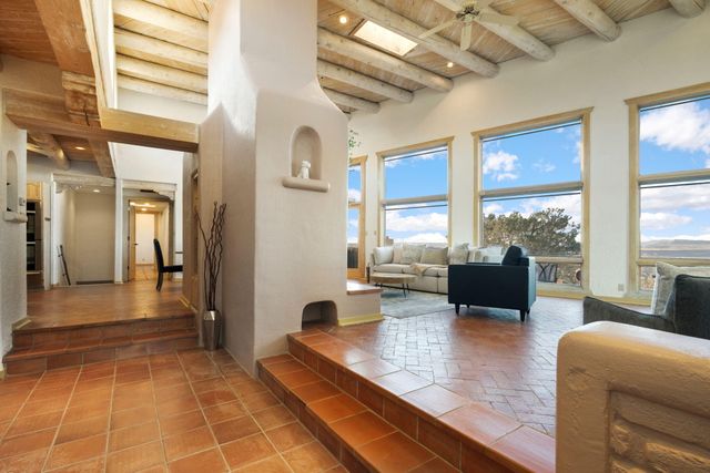 9 Calle Ponderosa, Placitas, NM 87043