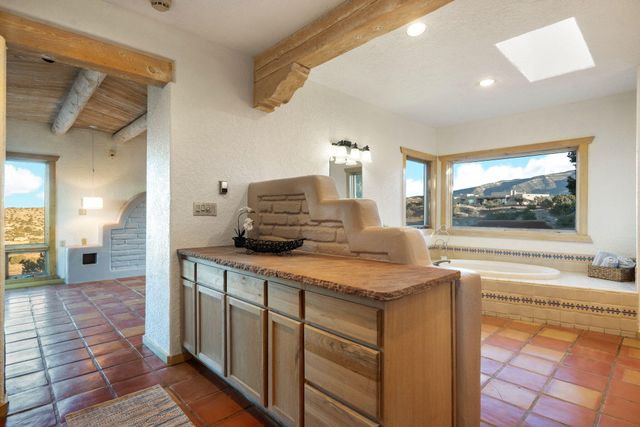 9 Calle Ponderosa, Placitas, NM 87043