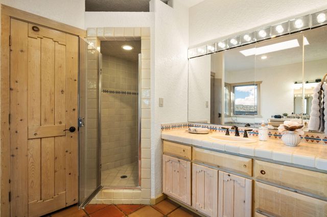 9 Calle Ponderosa, Placitas, NM 87043