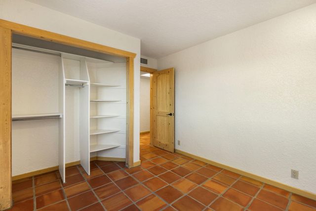 9 Calle Ponderosa, Placitas, NM 87043