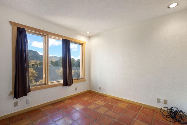 9 Calle Ponderosa, Placitas, NM 87043