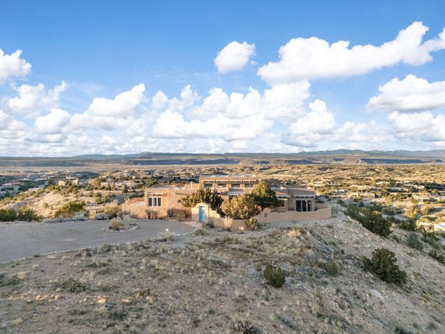 9 Calle Ponderosa, Placitas, NM 87043