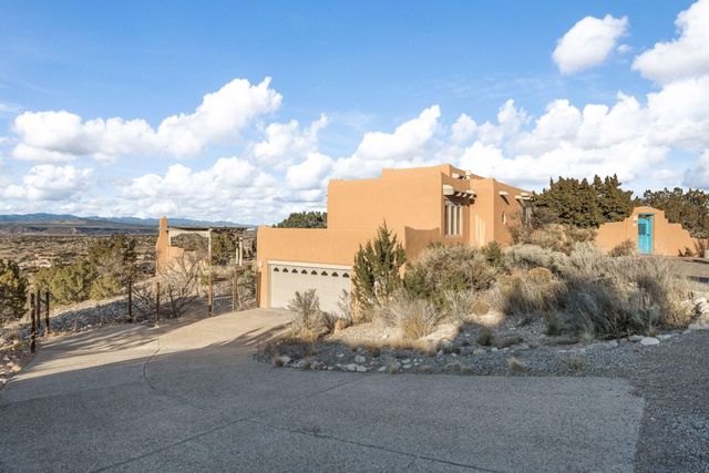 9 Calle Ponderosa, Placitas, NM 87043