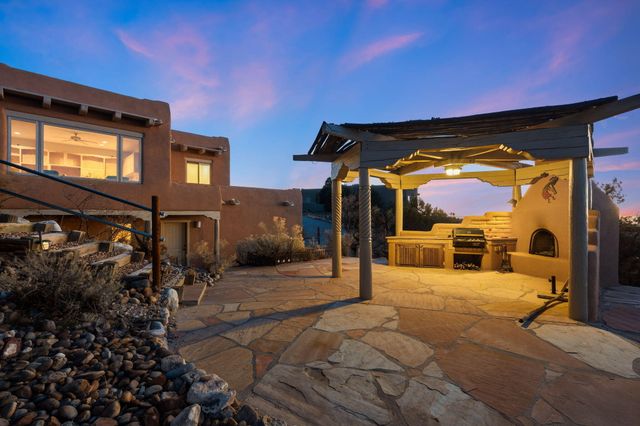 9 Calle Ponderosa, Placitas, NM 87043