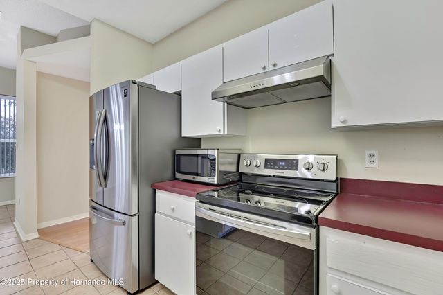 8019 Timberlake Avenue, Spring Hill, FL 34606