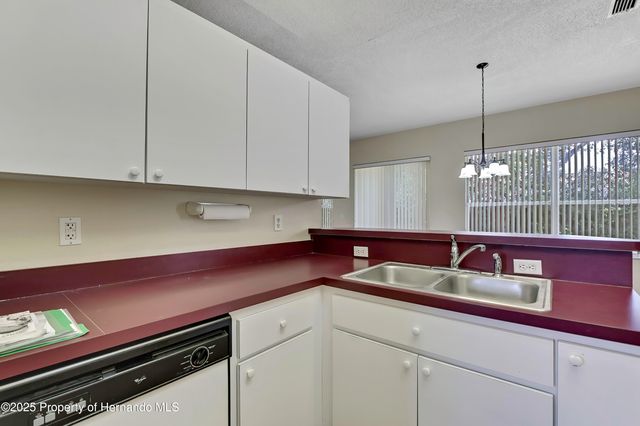 8019 Timberlake Avenue, Spring Hill, FL 34606