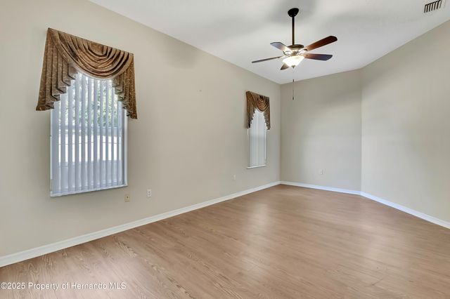 8019 Timberlake Avenue, Spring Hill, FL 34606