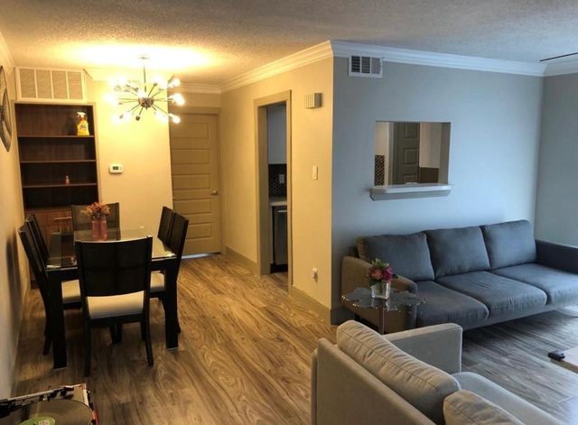 6402 Del Monte Drive 121, Houston, TX 77057