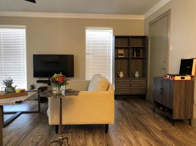 6402 Del Monte Drive 121, Houston, TX 77057