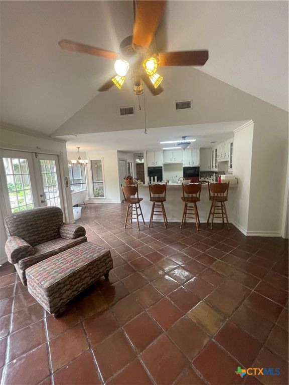 Image 11 of property listing at 403 Turtle Rock Drive, Victoria, TX 77904