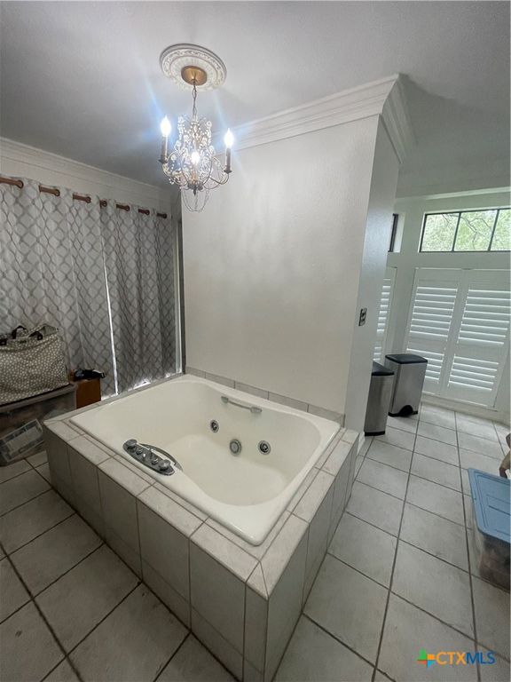 Image 14 of property listing at 403 Turtle Rock Drive, Victoria, TX 77904