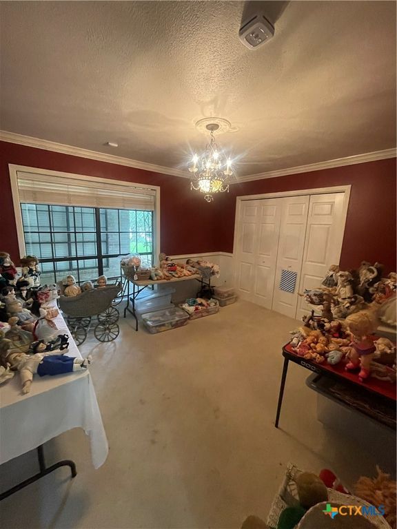 Image 17 of property listing at 403 Turtle Rock Drive, Victoria, TX 77904