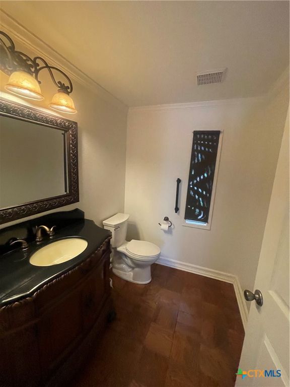 Image 23 of property listing at 403 Turtle Rock Drive, Victoria, TX 77904