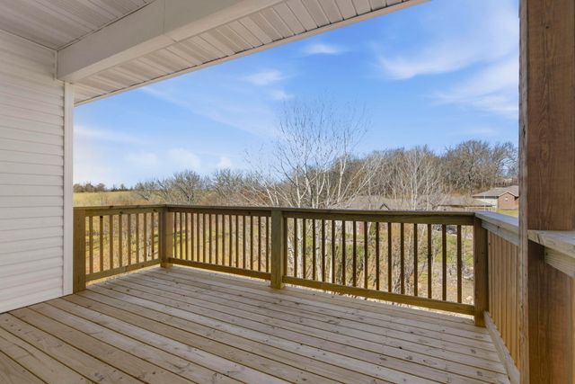 845 S Black Sands Avenue, Nixa, MO 65714