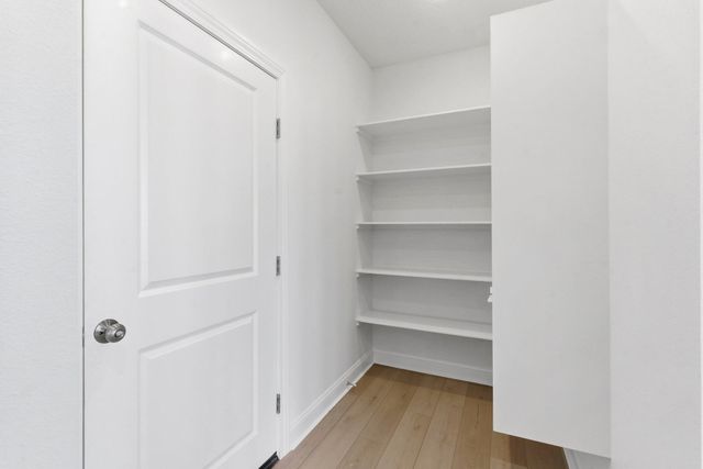 845 S Black Sands Avenue, Nixa, MO 65714