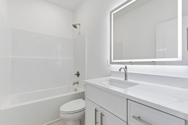 845 S Black Sands Avenue, Nixa, MO 65714