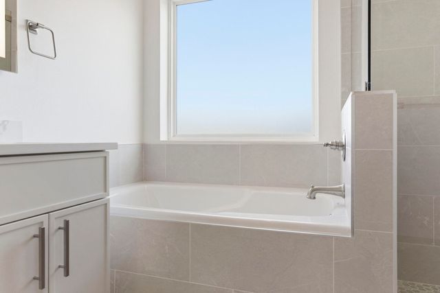 845 S Black Sands Avenue, Nixa, MO 65714