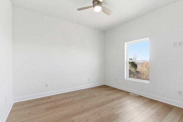 845 S Black Sands Avenue, Nixa, MO 65714