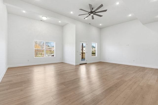 845 S Black Sands Avenue, Nixa, MO 65714