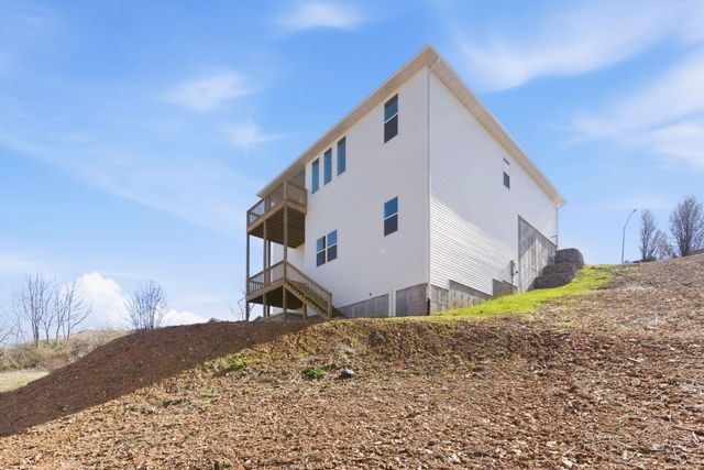 845 S Black Sands Avenue, Nixa, MO 65714