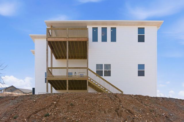 845 S Black Sands Avenue, Nixa, MO 65714