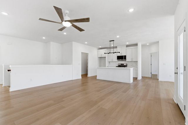 845 S Black Sands Avenue, Nixa, MO 65714