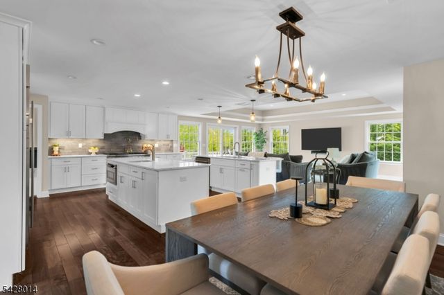 1050 Lawrence Avenue, Westfield Town, NJ 07090