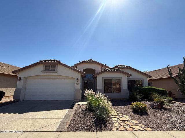2321 W Straight Arrow Lane, Phoenix, AZ 85085