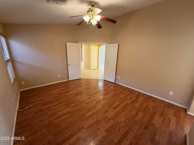2321 W Straight Arrow Lane, Phoenix, AZ 85085