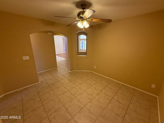 2321 W Straight Arrow Lane, Phoenix, AZ 85085
